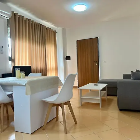 Me Qera Apartment *